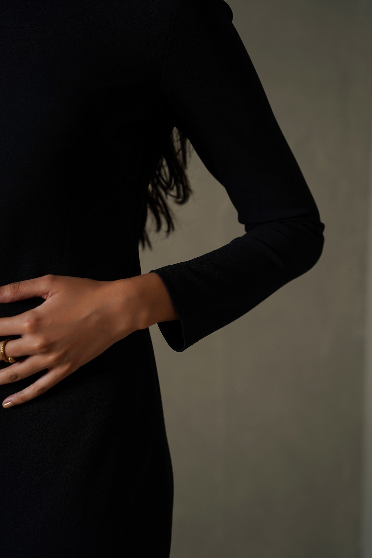 BLACK TAILORED SLIM FIT DRESS