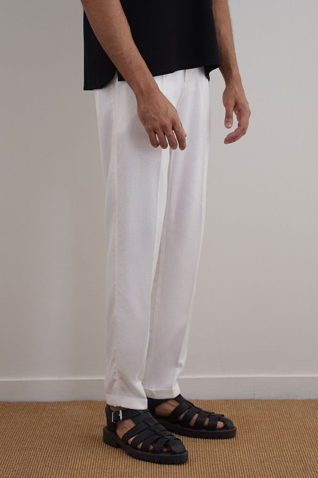 WHITE TURN-UP PANTS