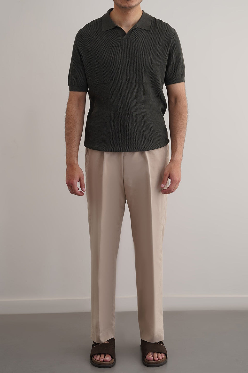 BEIGE PLEATED COTTON TROUSERS