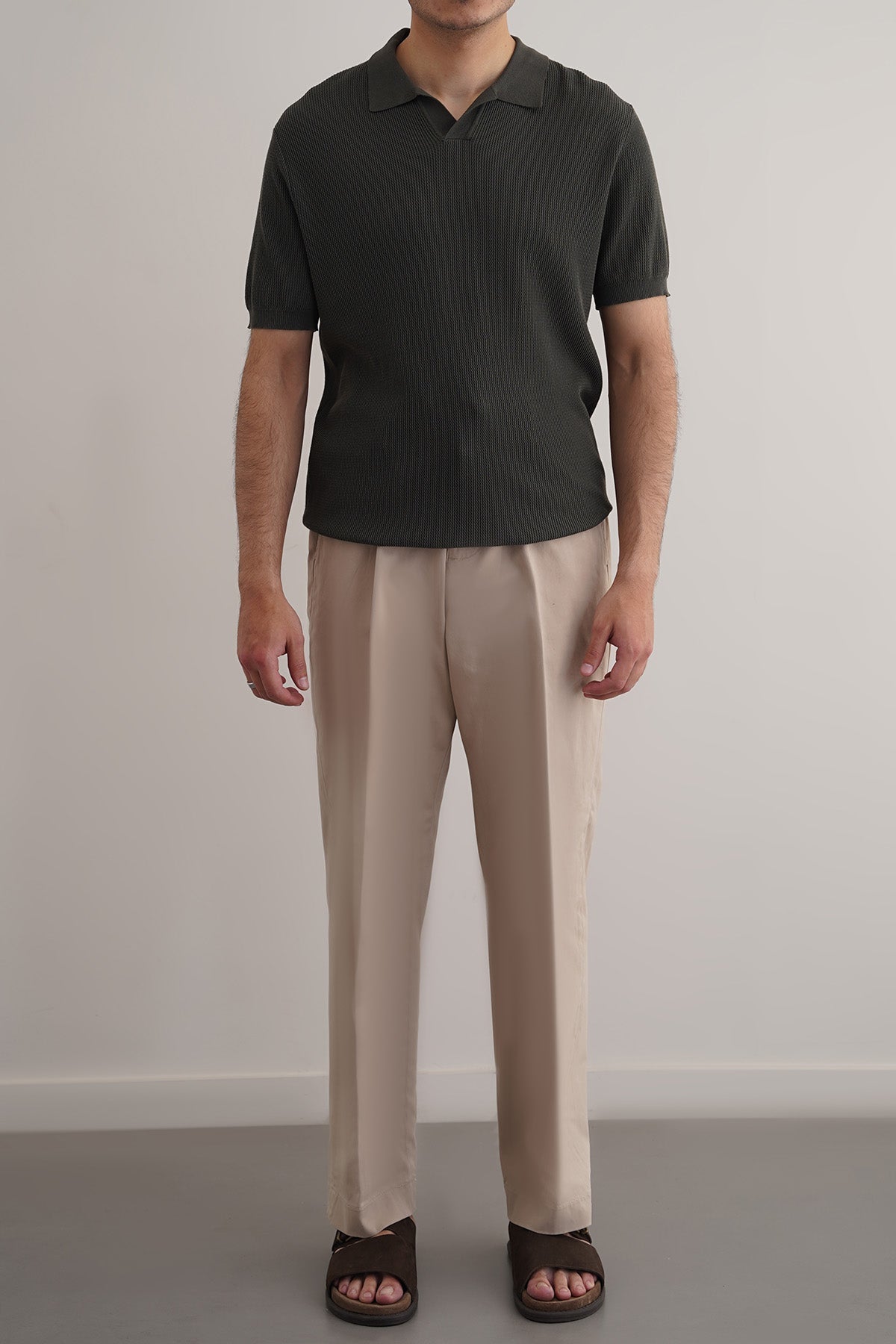 BEIGE PLEATED COTTON TROUSERS