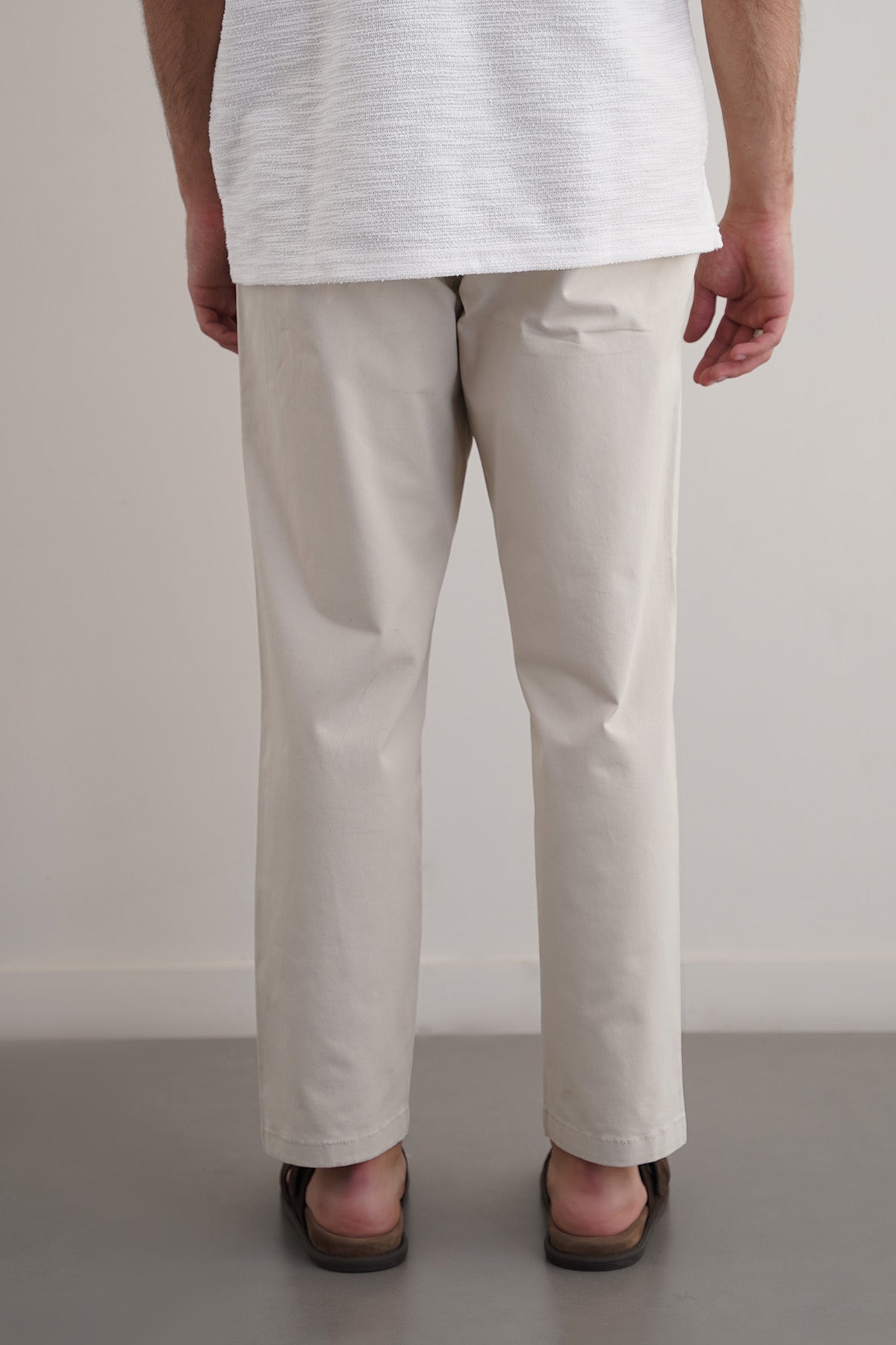 ECRU TAPERED CHINOS