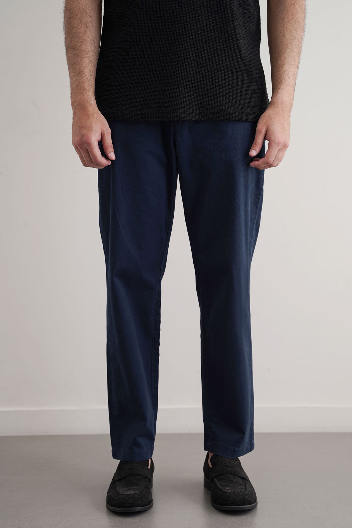 NAVY TAPERED CHINOS