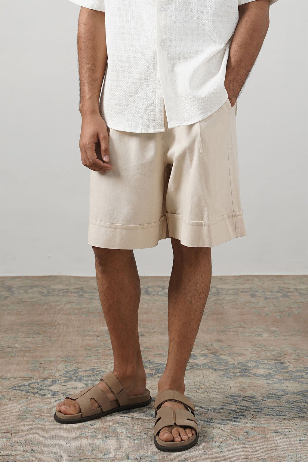 BEIGE LINEN BLEND SHORTS