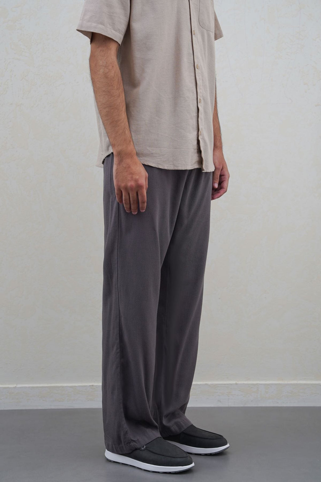 DARK GREY RELAXED TROUSERS