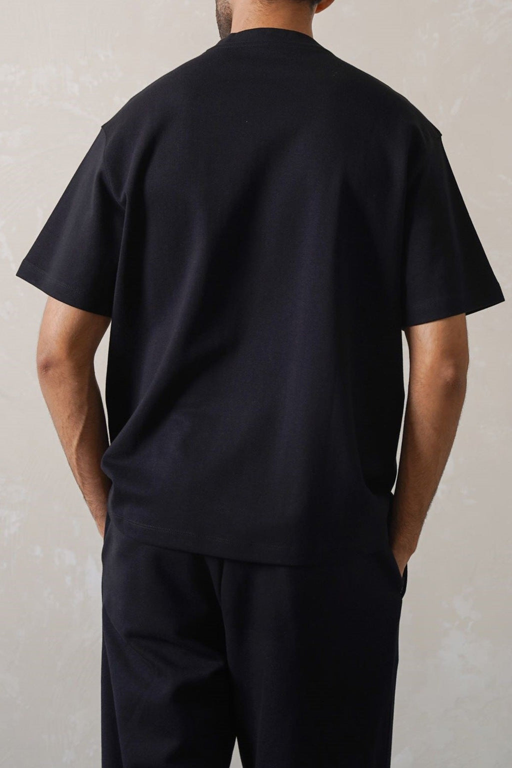BLACK INTERLOCK TEE