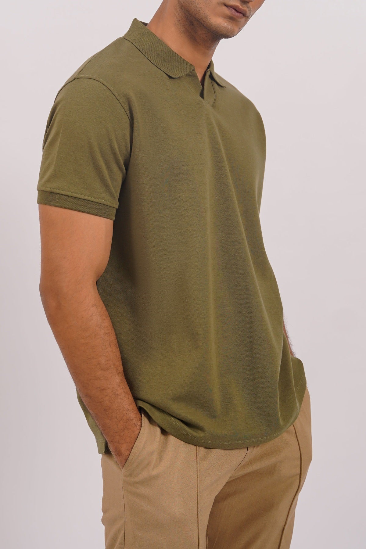 OLIVE KNITTED POLO