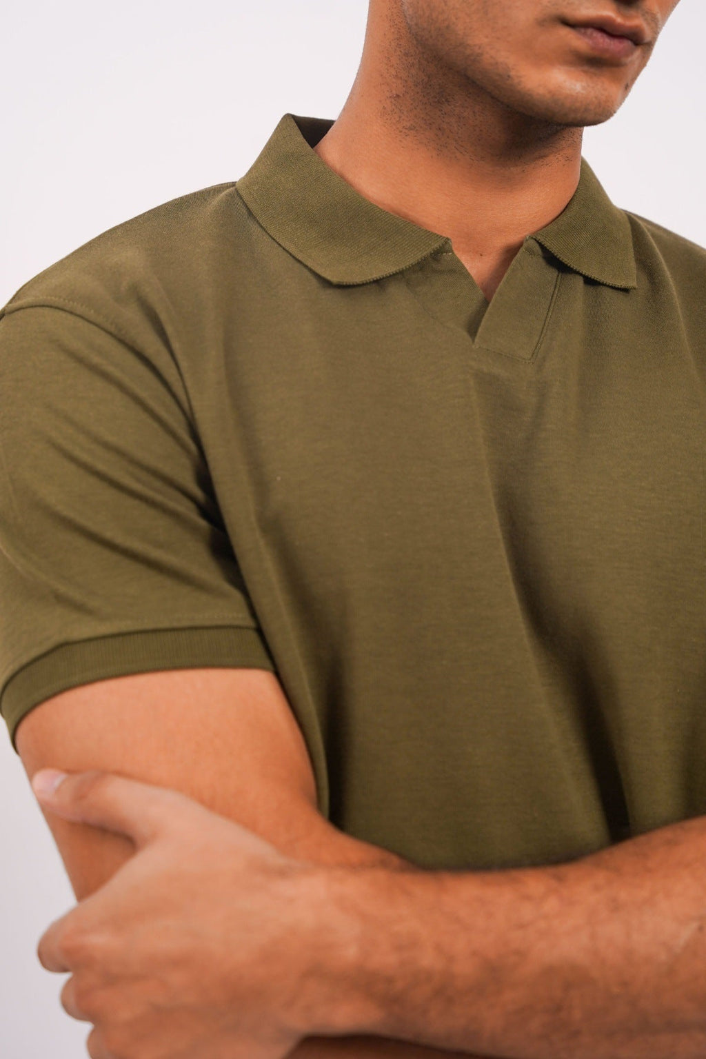 OLIVE KNITTED POLO
