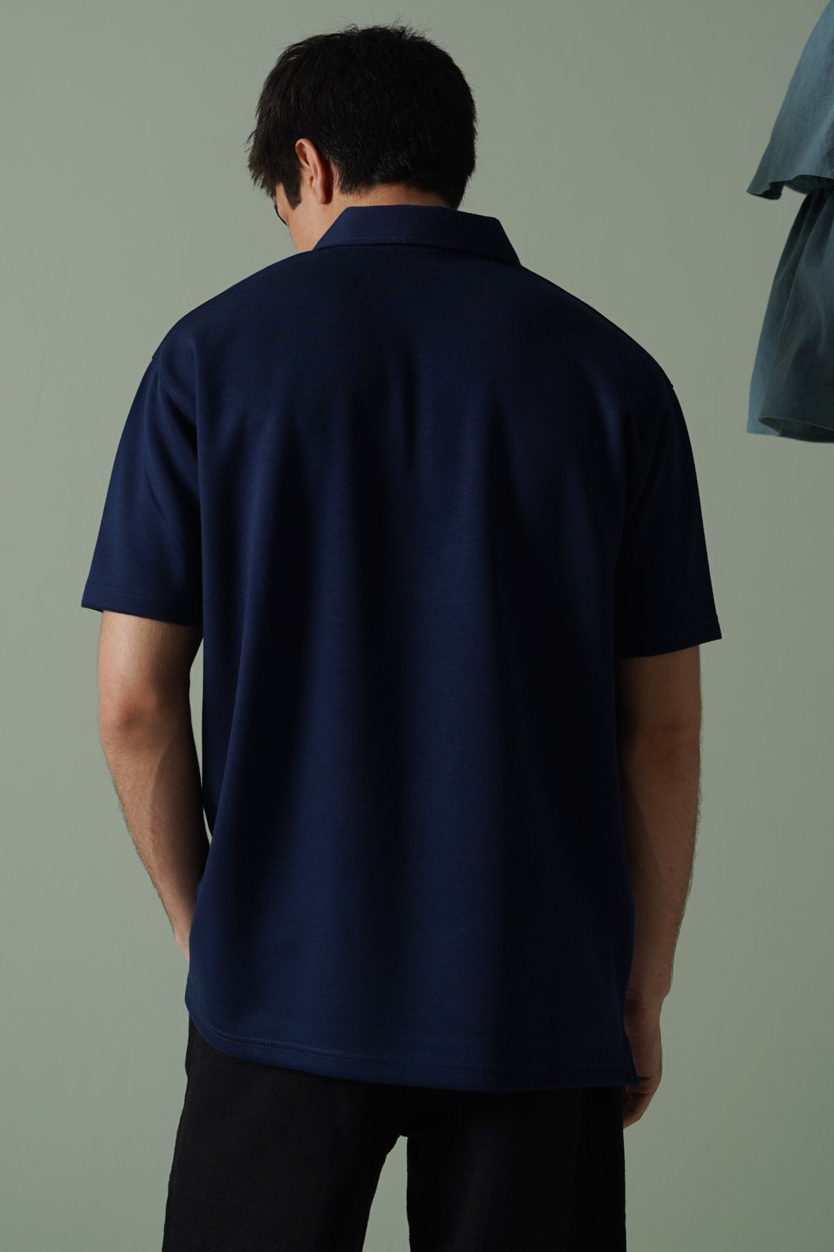 NAVY ZIPPER POLO