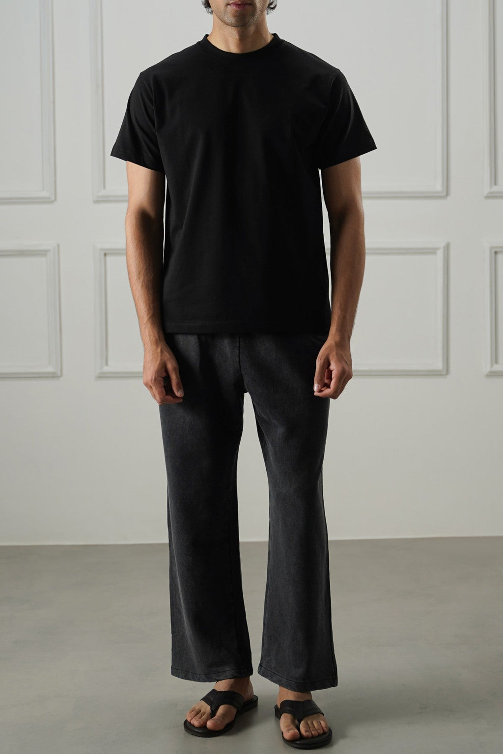 MINIMAL STRAIGHT-LEG PANTS