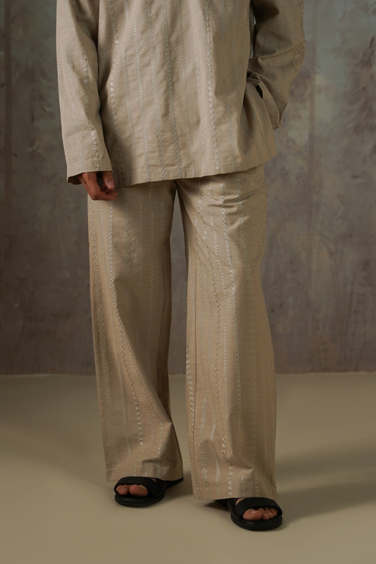 BEIGE EMBROIDERED STRAIGHT PANTS