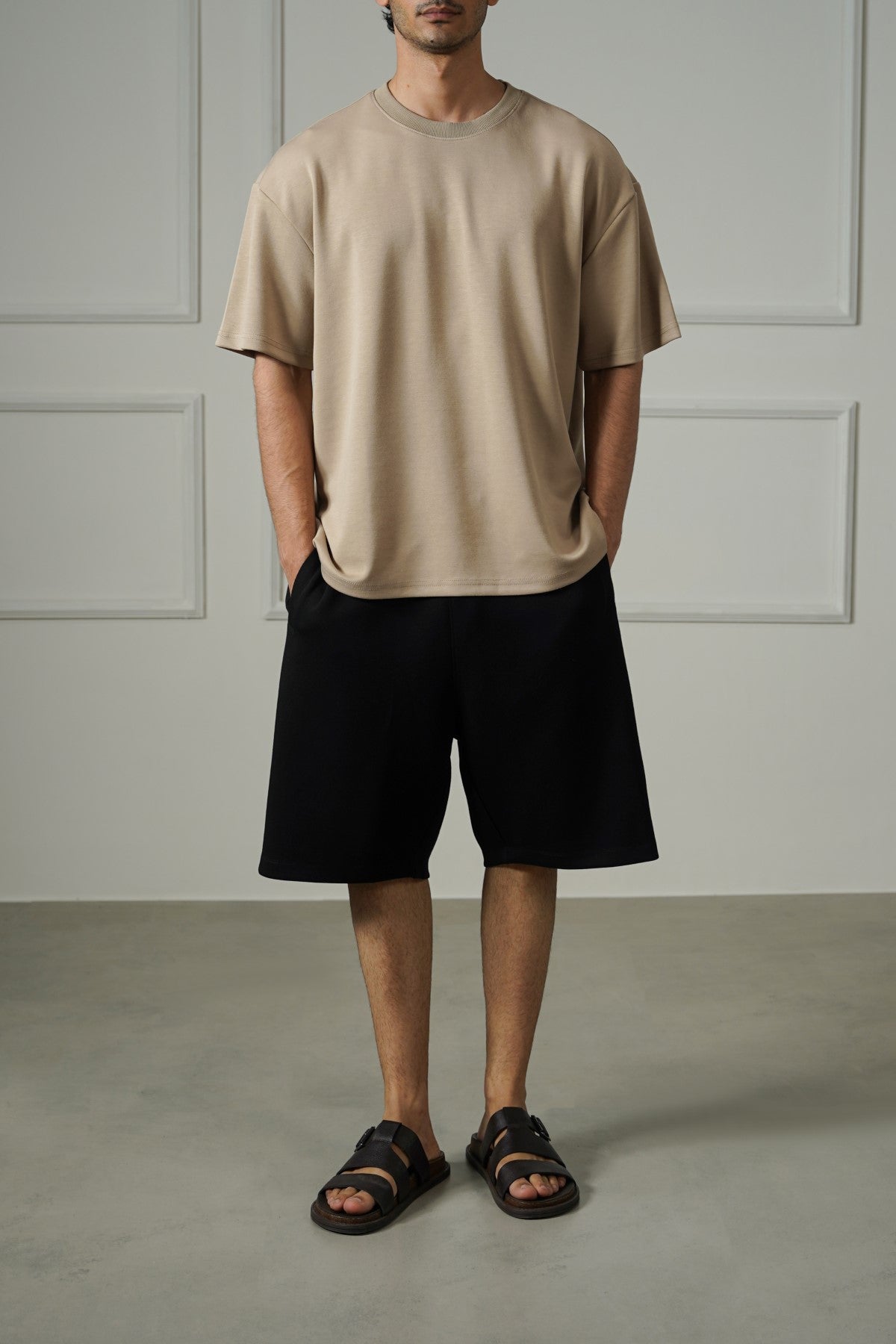 BLACK SOFT WIDE-LEG SHORTS