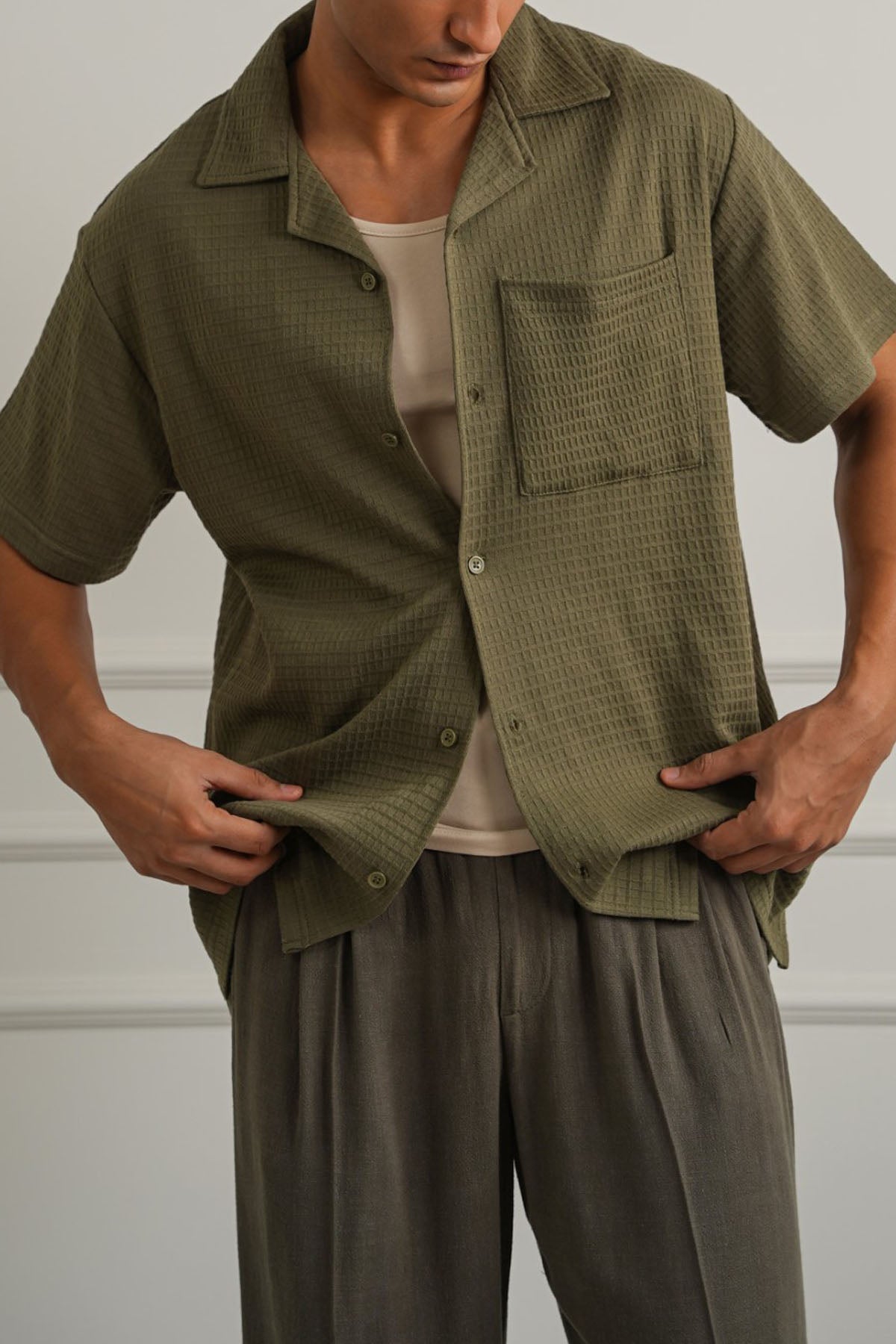 OLIVE CUBAN COLLAR TEXTURED SHIRT
