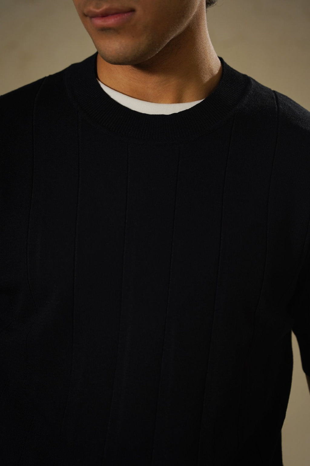 BLACK DROP NEEDLE TEE