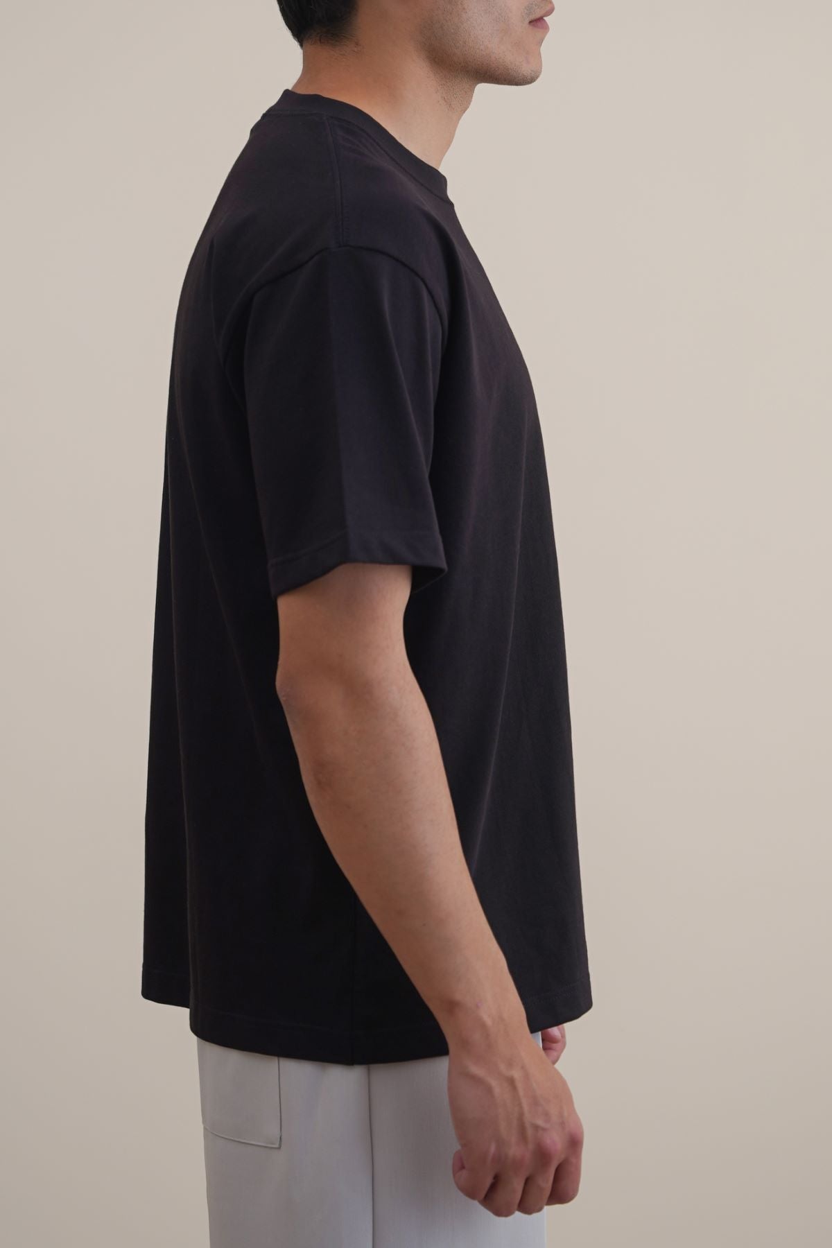 BLACK JALEBI TEE