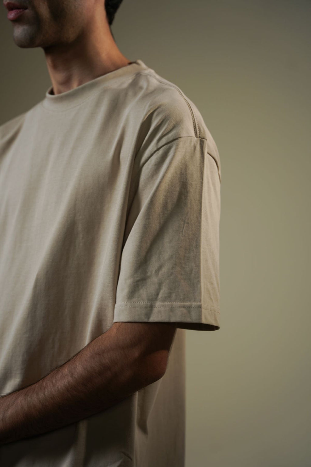 BEIGE BASIC TEE