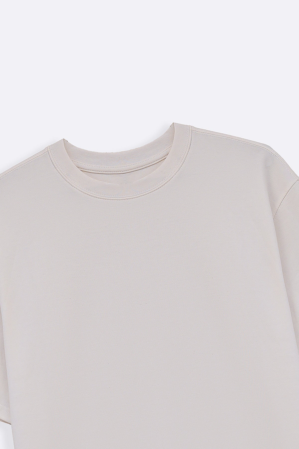 WHITE SUMMER ESSENTIAL TEE