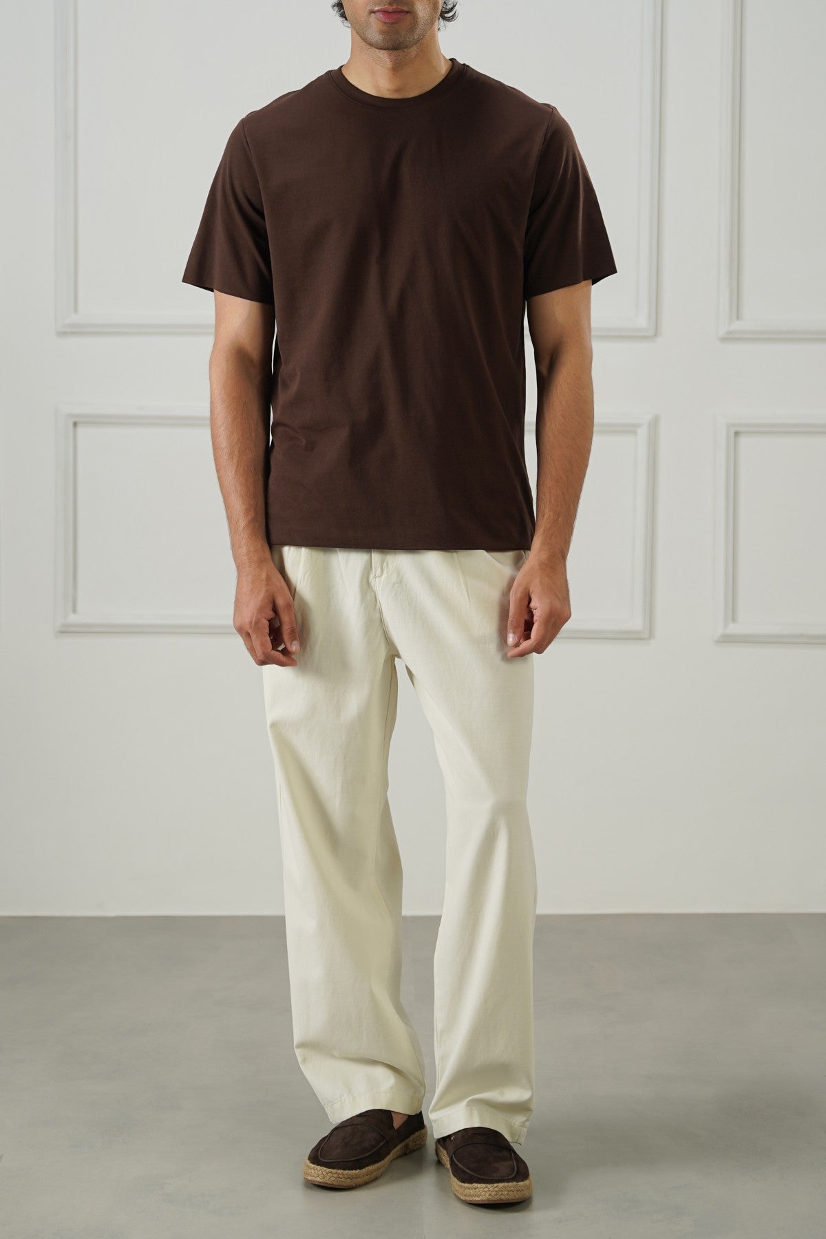 BROWN SEAMLESS DOUBLE-LAYERED TEE