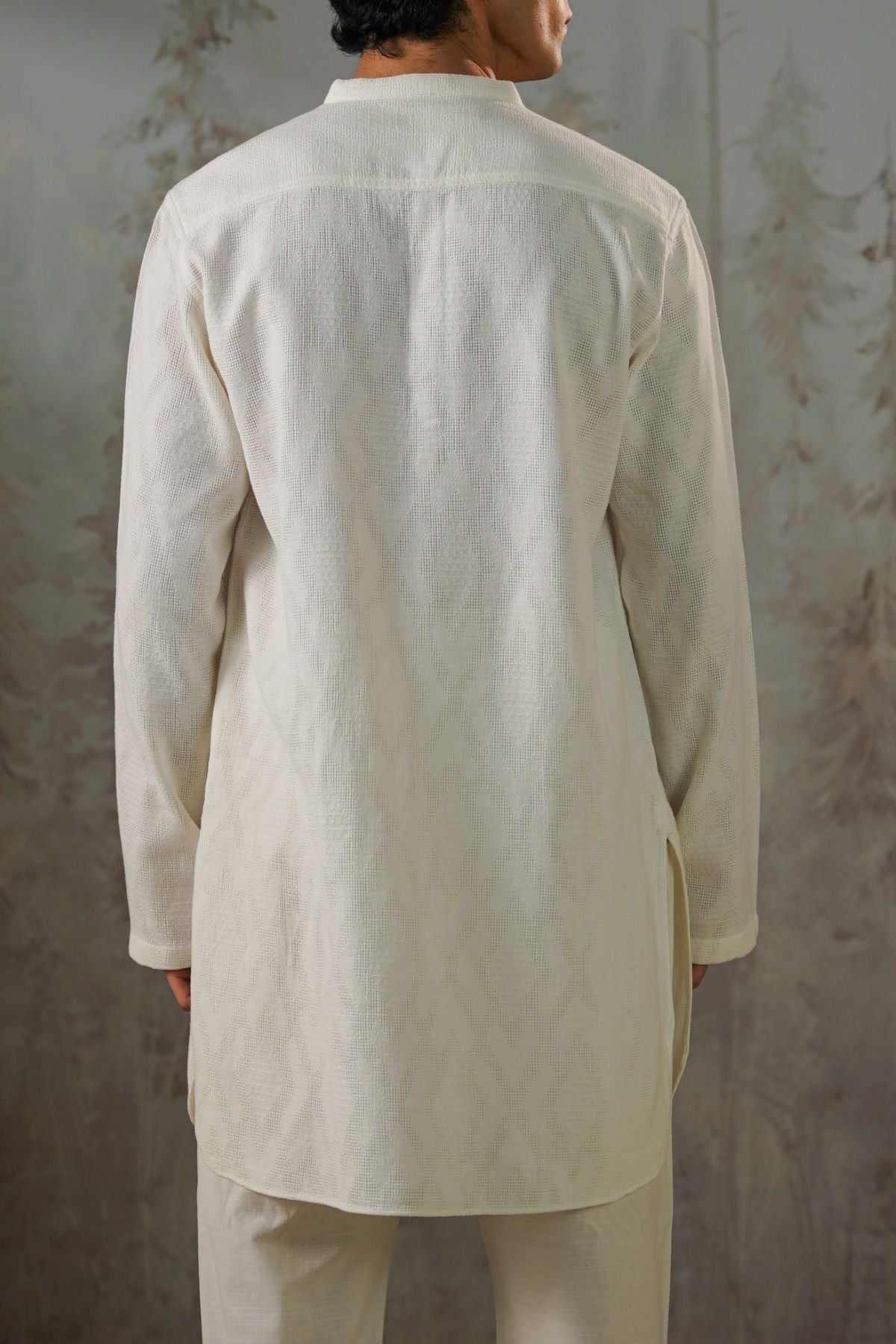 OFF WHITE TEXTURED GEOMETRIC SHIRT