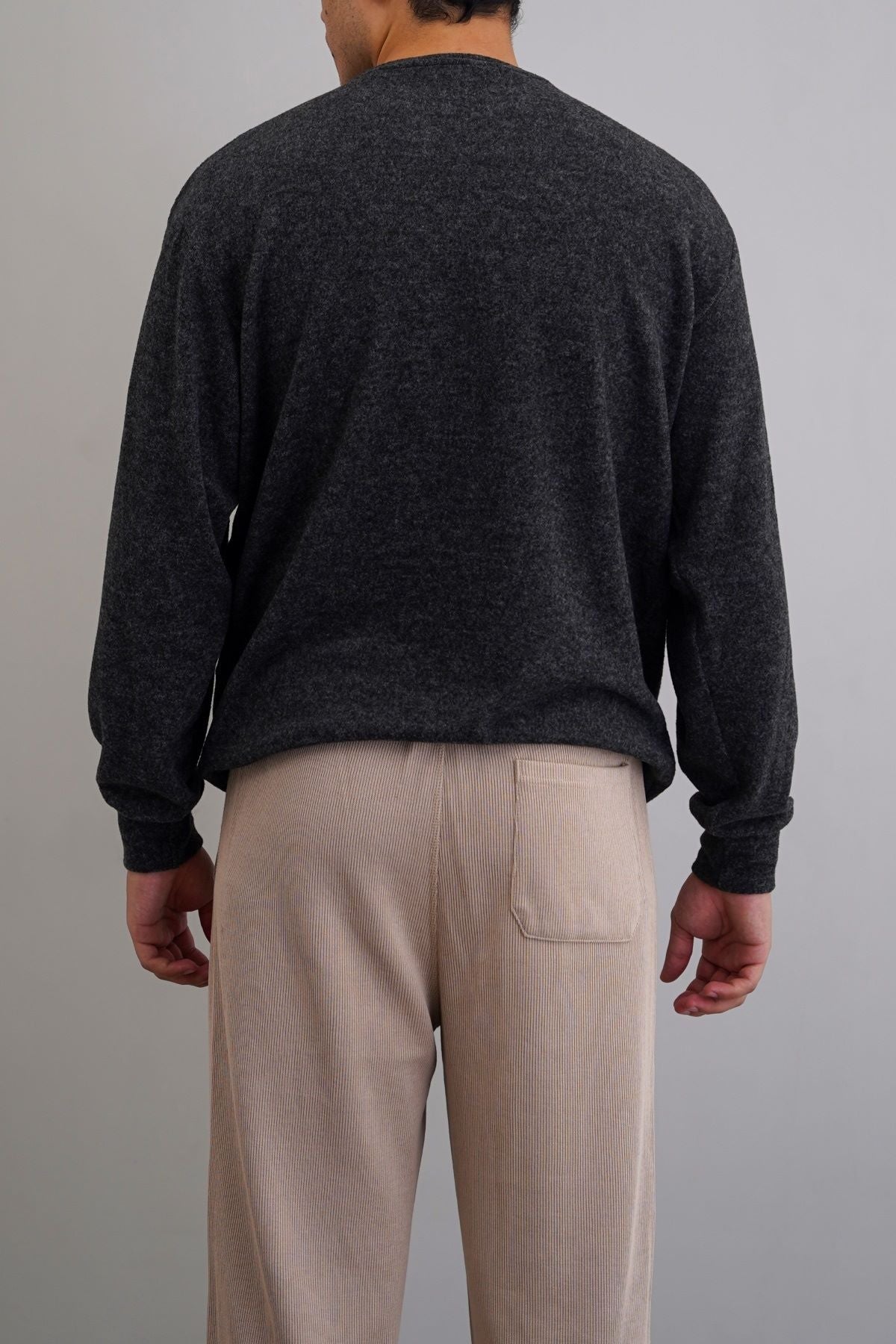 CHARCOAL BASIC SWEATSHIRT