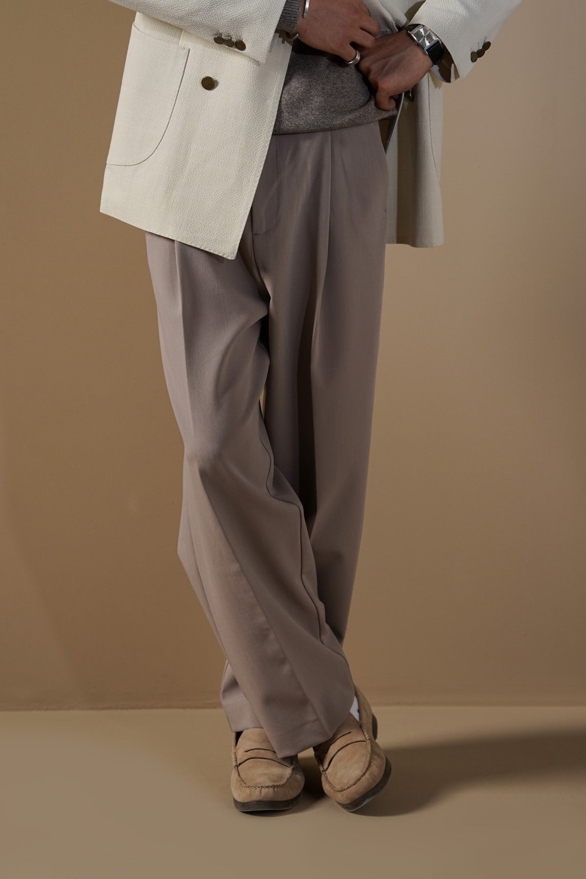 BEIGE 3D PLEATED PANTS