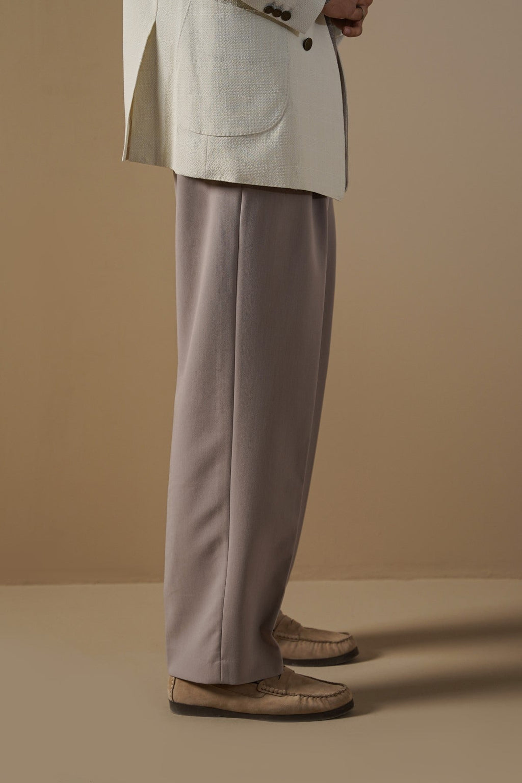 BEIGE 3D PLEATED PANTS