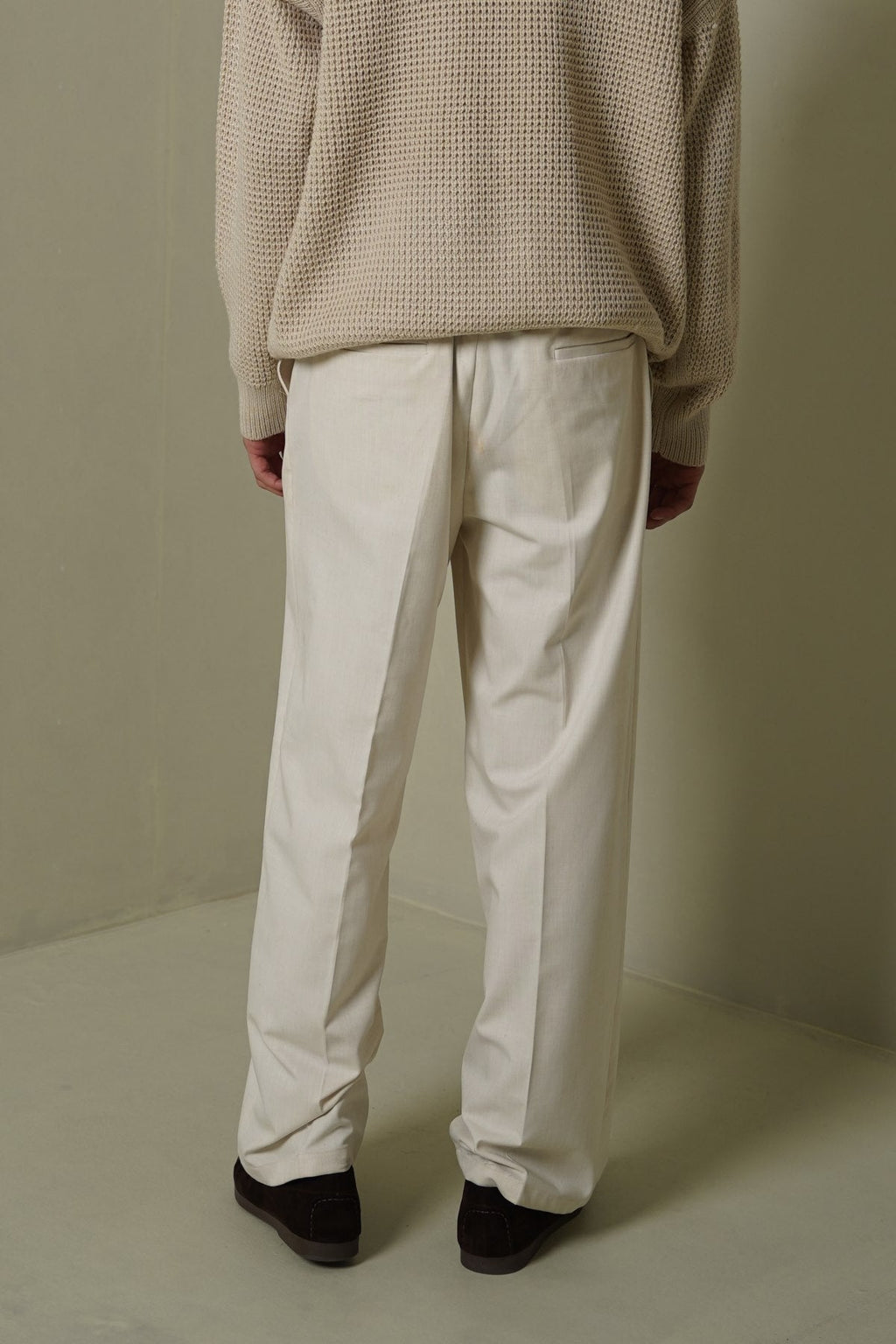 OAT MELANGE DOUBLE PLEAT TAILORED PANTS