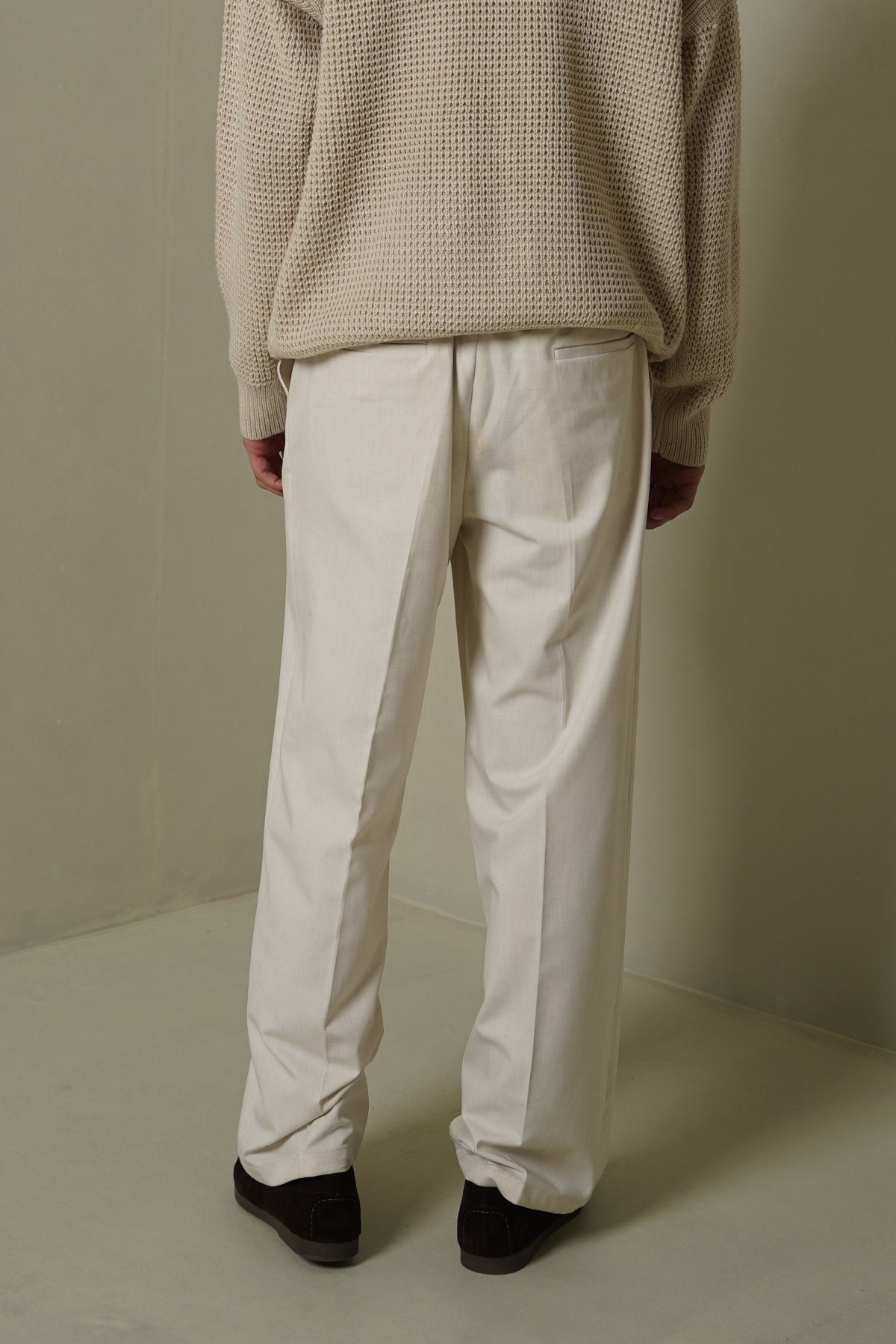OAT MELANGE DOUBLE PLEAT TAILORED PANTS