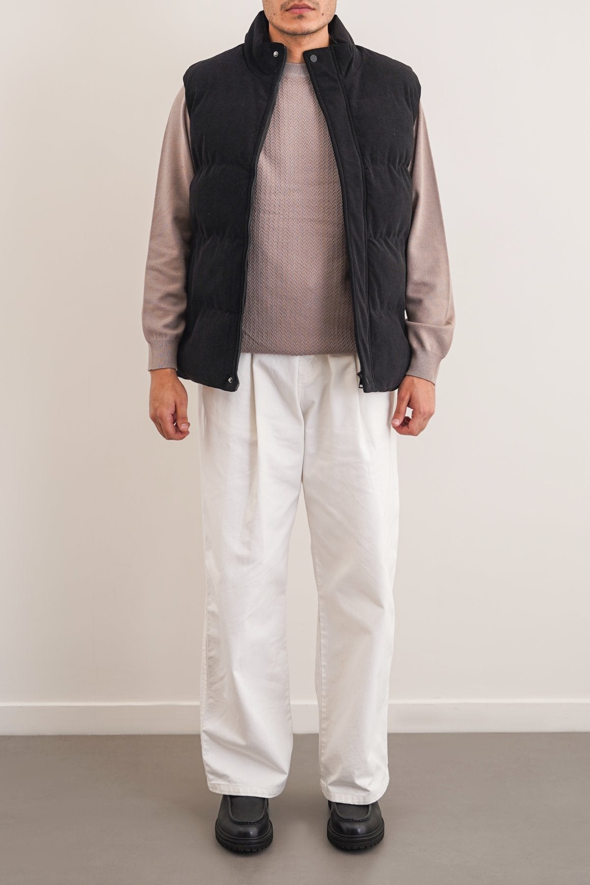 BLACK CORDUROY PUFFER GILET