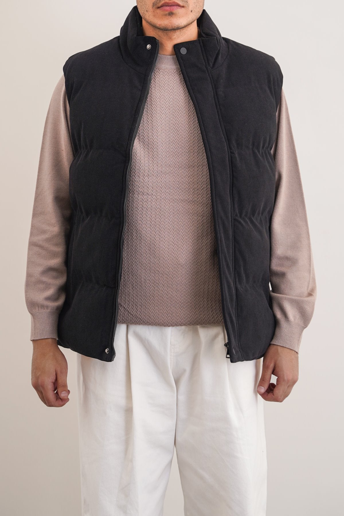 BLACK CORDUROY PUFFER GILET