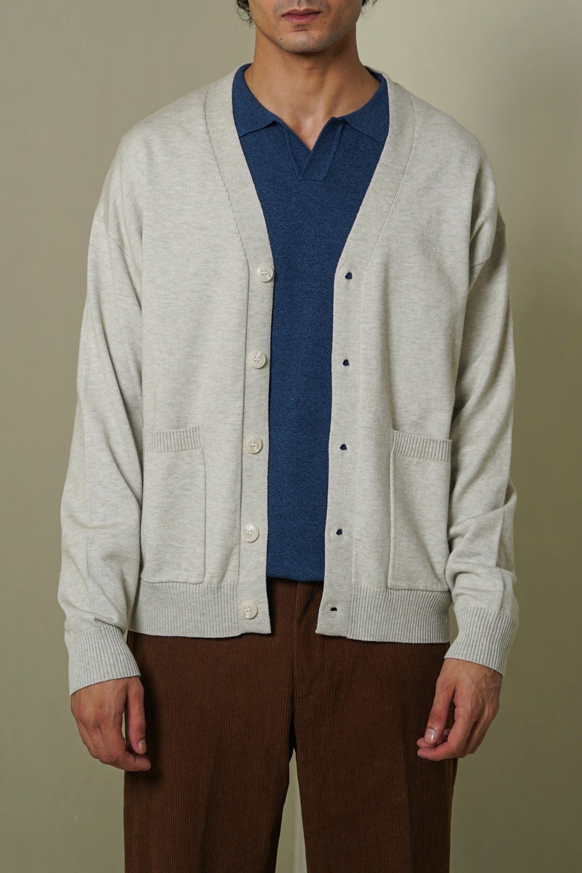 OAT WHITE GRANDPA'S CARDIGAN