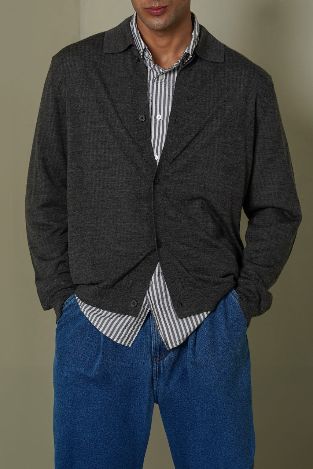 CHARCOAL BUTTON-DOWN CARDIGAN