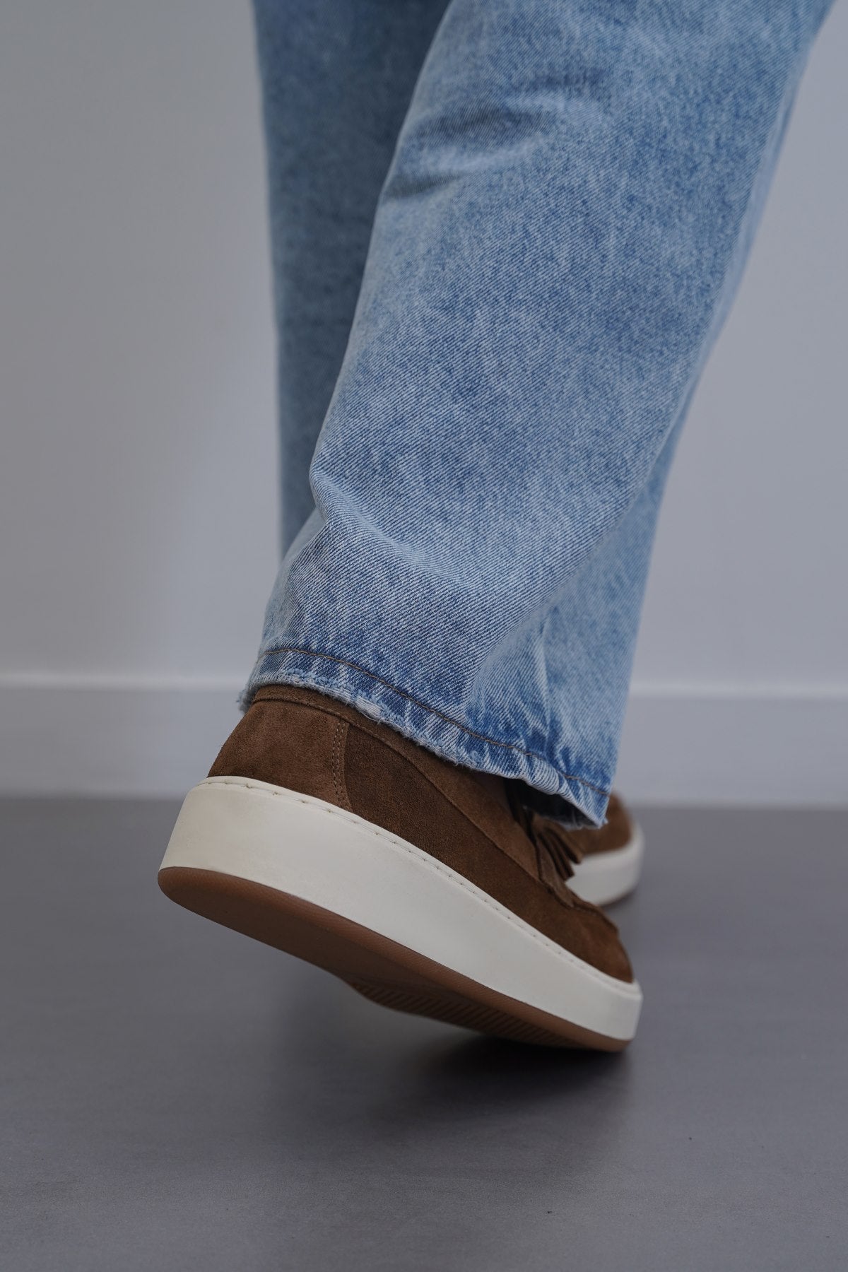 BROWN SUEDE LEATHER TASSEL LOAFERS