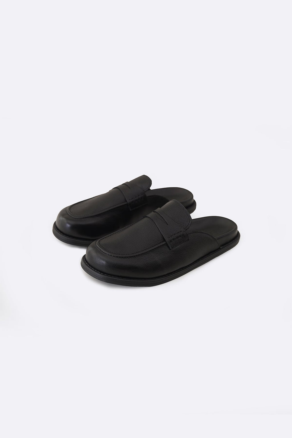 BLACK GRAIN LEATHER MULES