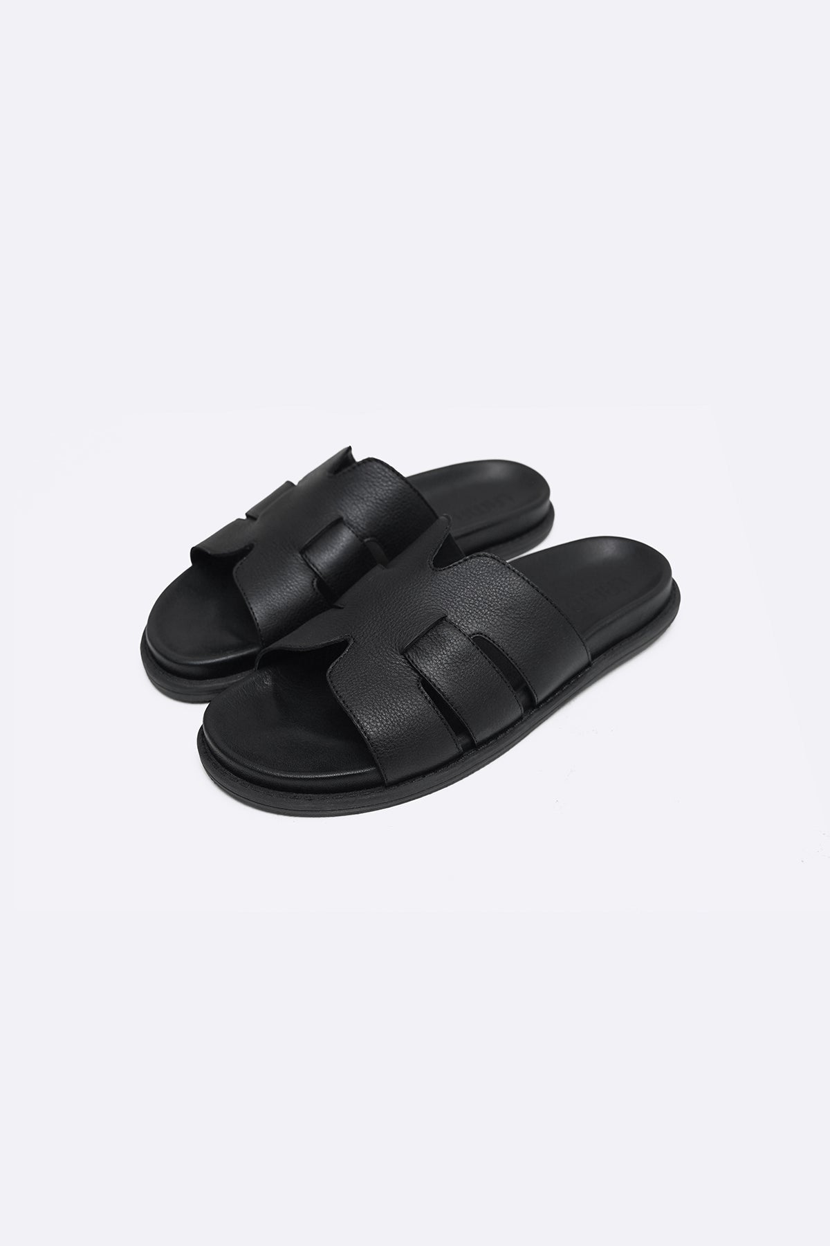 BLACK CLASSIC LEATHER SLIDES