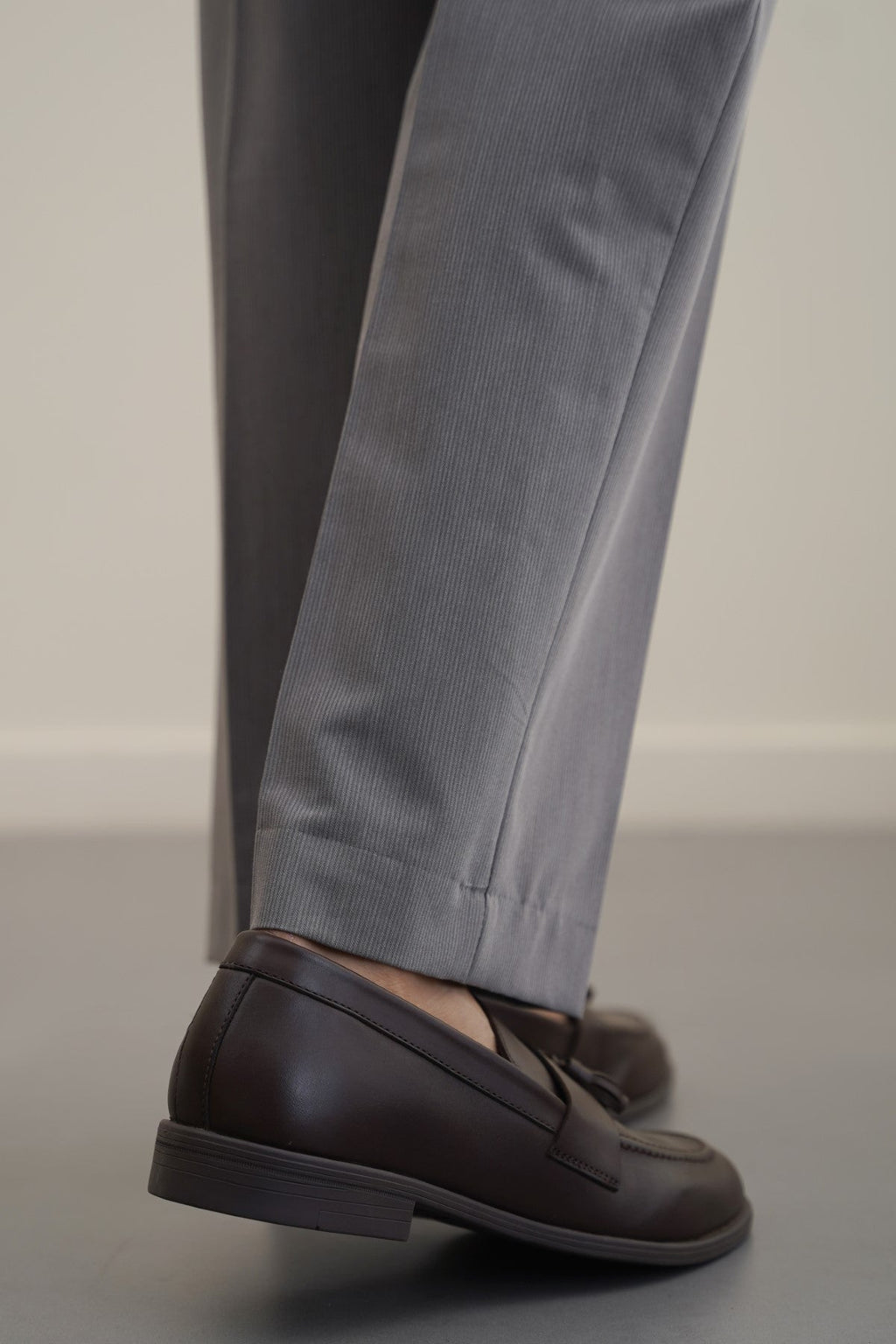 DARK BROWN TASSEL LEATHER LOAFERS