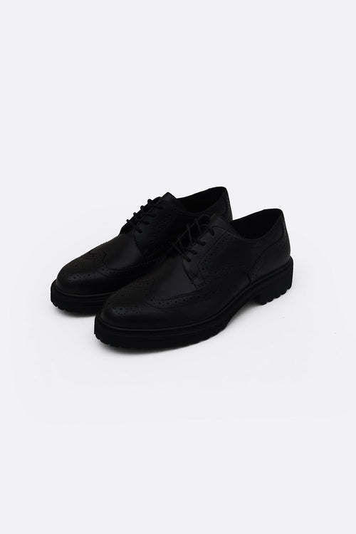 BLACK CLASSIC LEATHER BROGUES