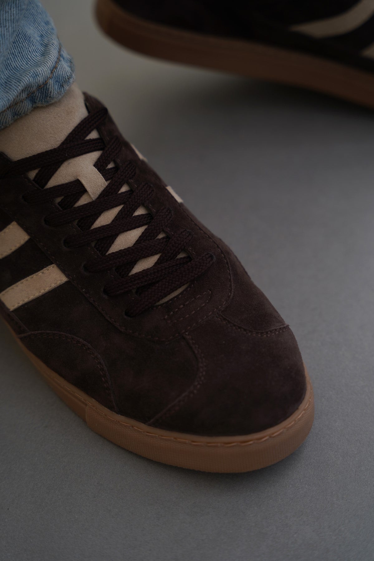 DARK BROWN SUEDE SKATE SNEAKERS