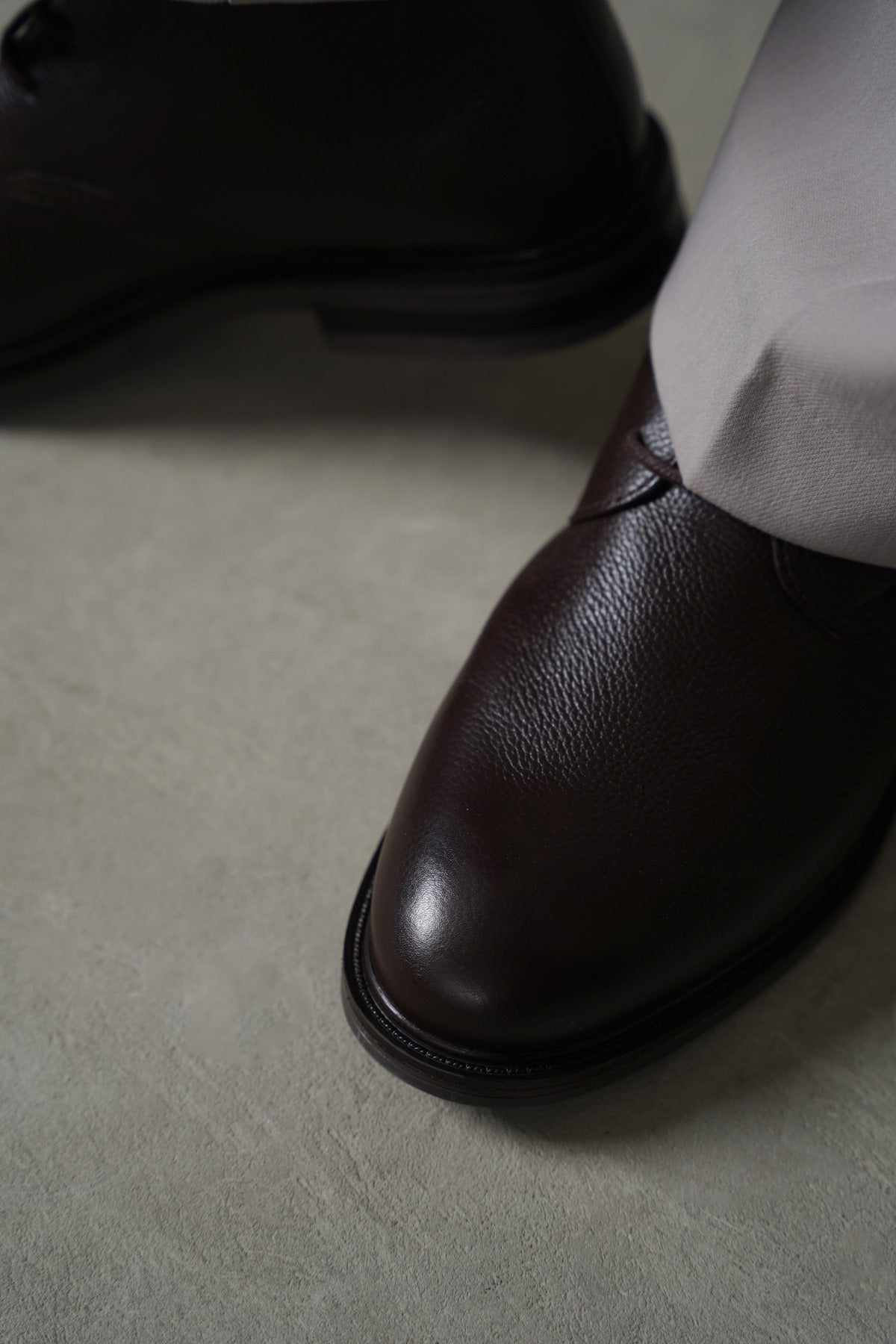 DARK BROWN LACE UP LEATHER CHUKKA BOOT