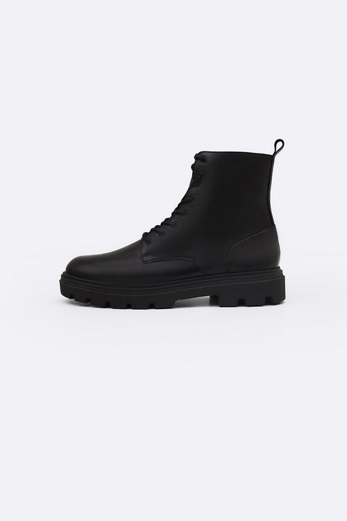 BLACK CHUNKY LEATHER BIKER BOOTS