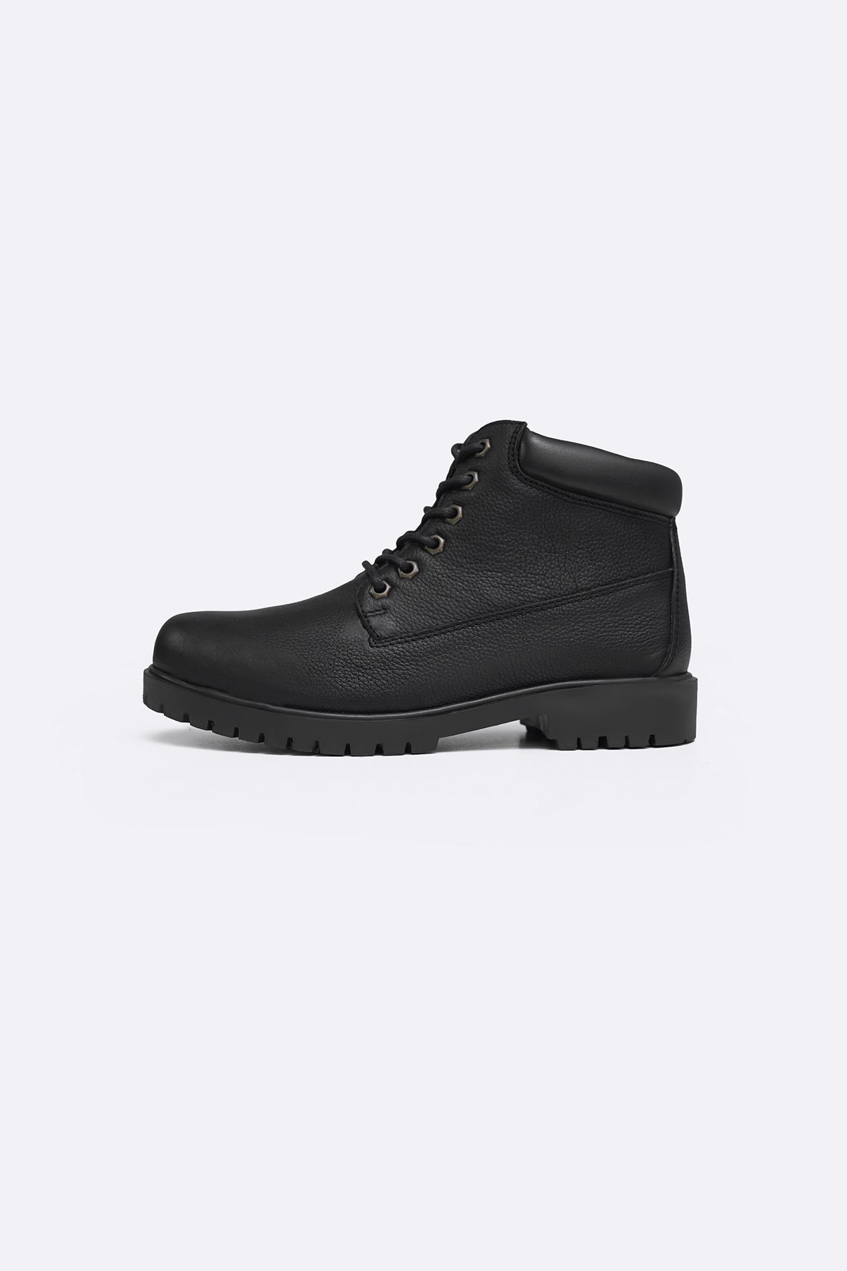 BLACK TITAN LEATHER BOOT