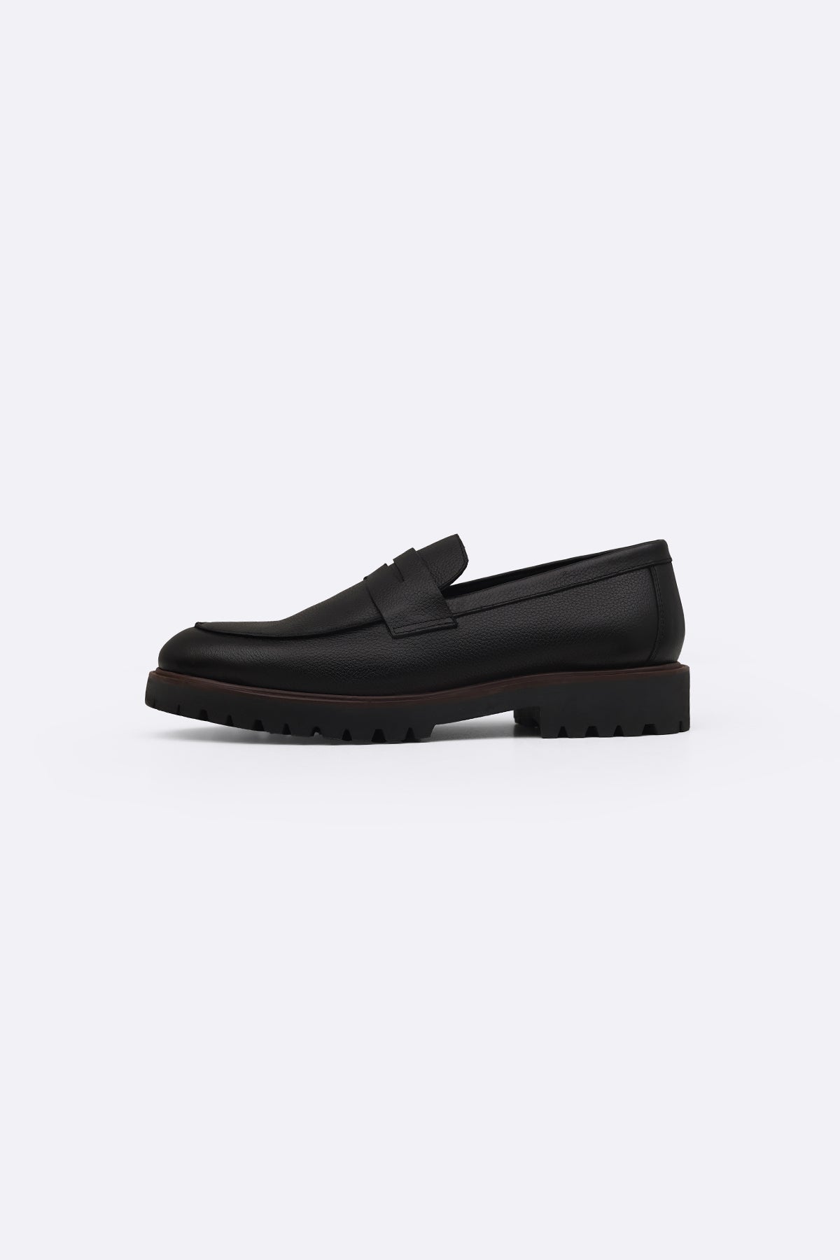 BLACK CHUNKY LEATHER LOAFERS