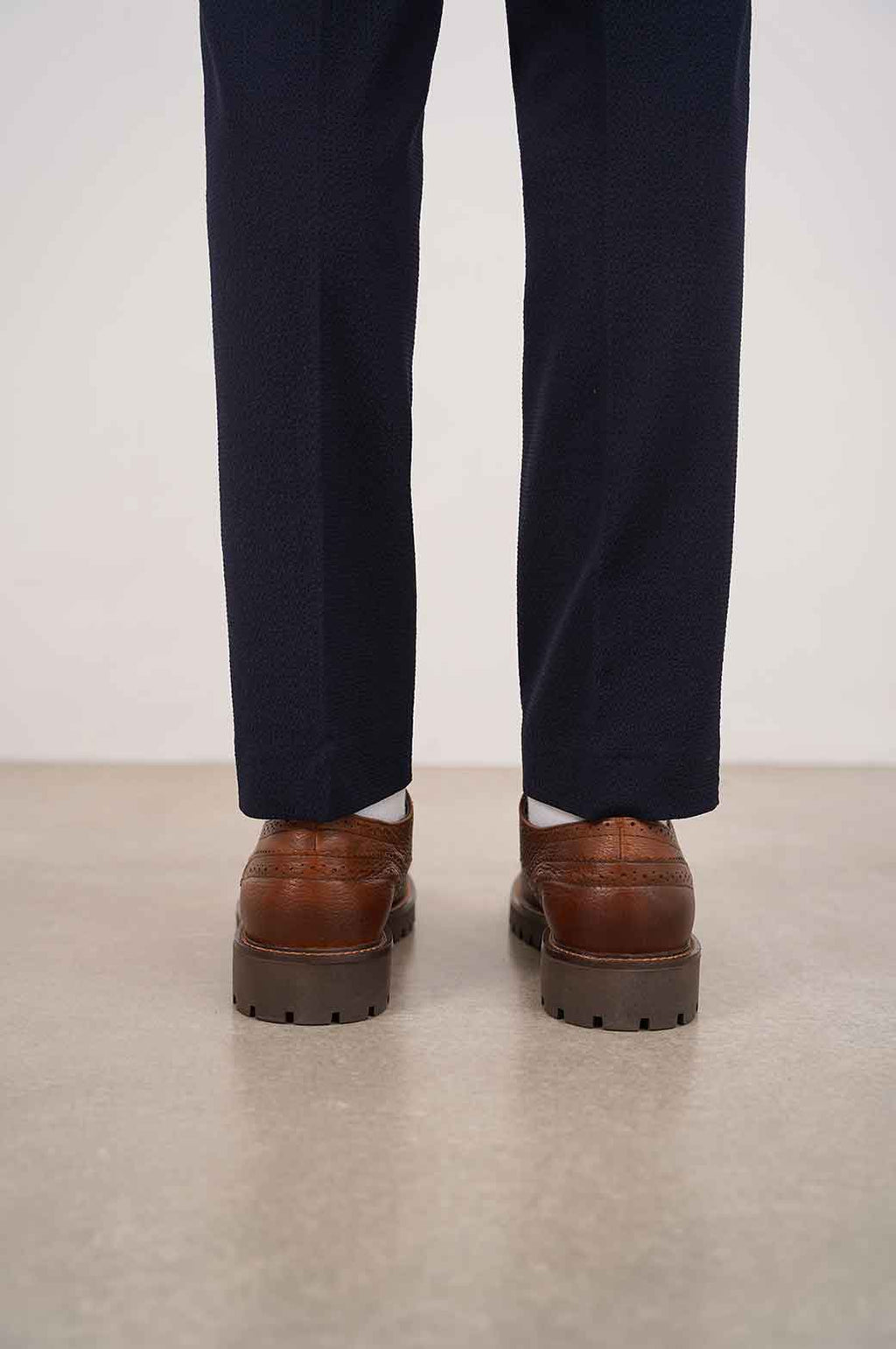BROWN LOW-TOP LEATHER BROGUES