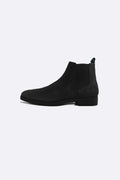 BLACK CLASSIC CHELSEA BOOTS