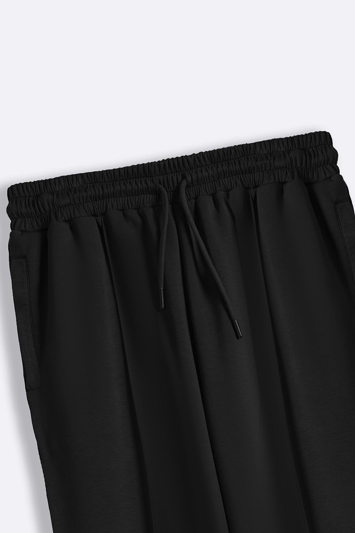 BLACK STRAIGHT KNITTED PANTS