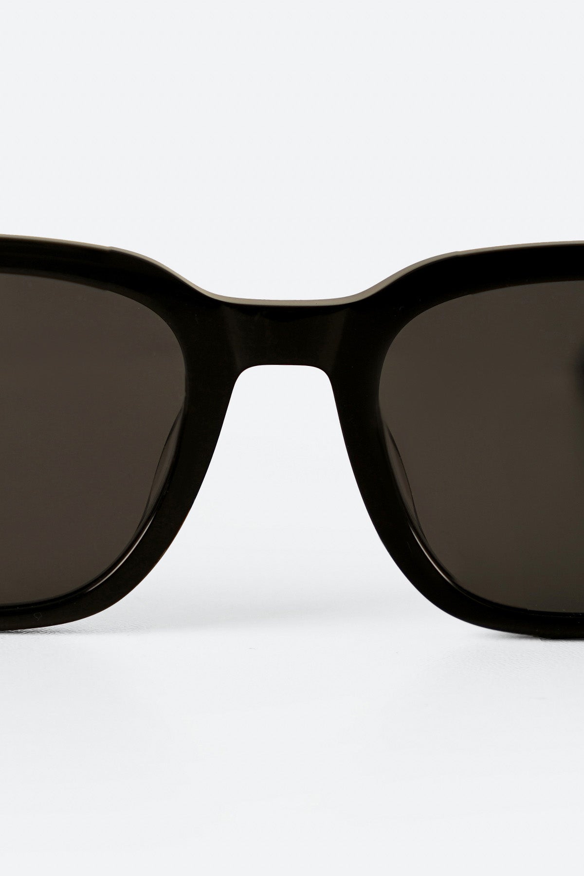BLACK ECLIPSE BLACK
