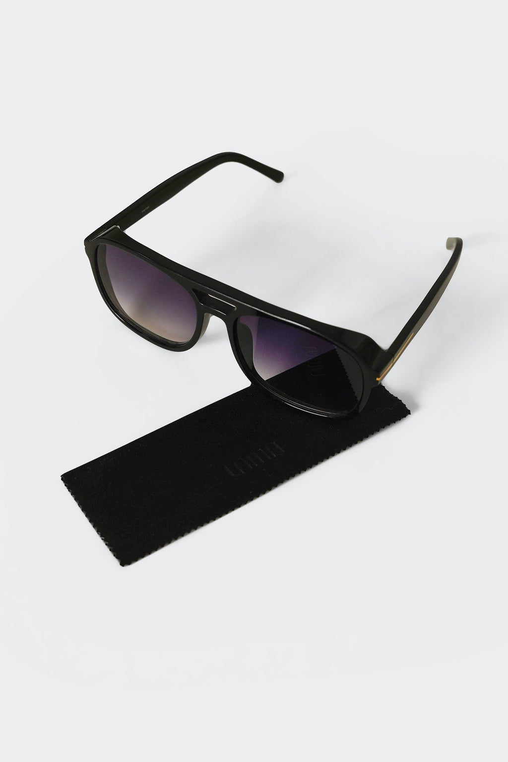 BLACK HAVANA BLACK