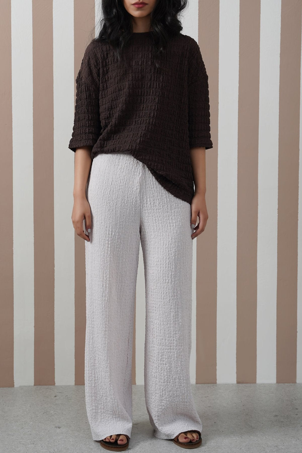 OFF WHITE TEXTURED STRETCHY PANTS