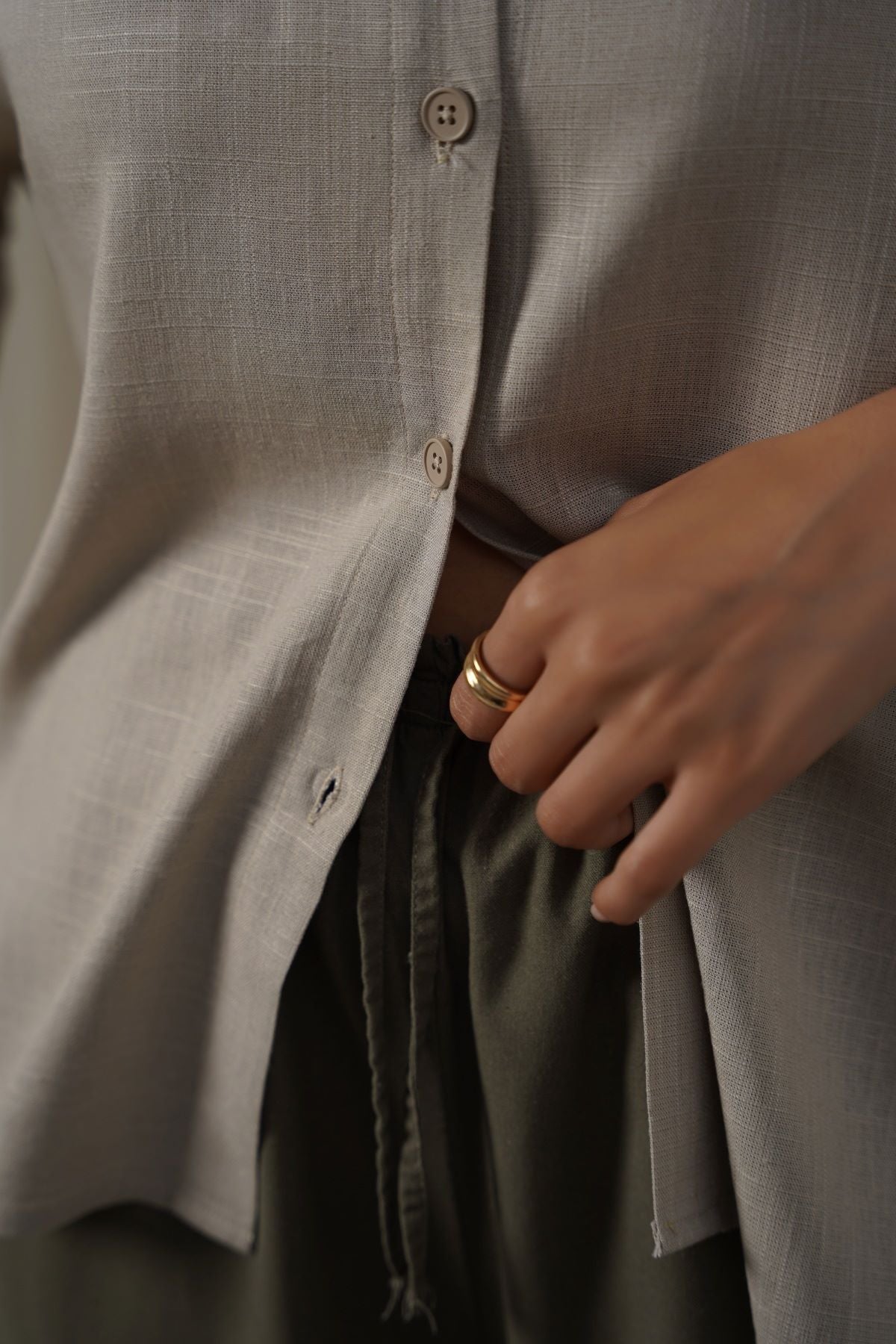 OLIVE LINEN EASY TROUSERS