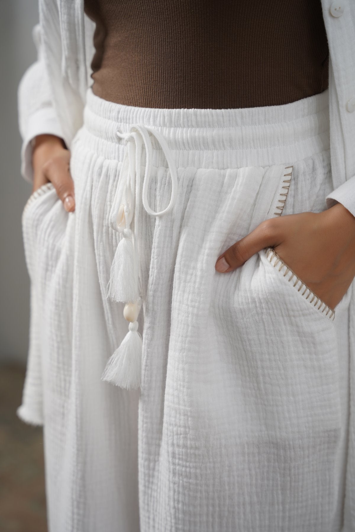 BEIGE RESORT EMBROIDERED WIDE PANTS