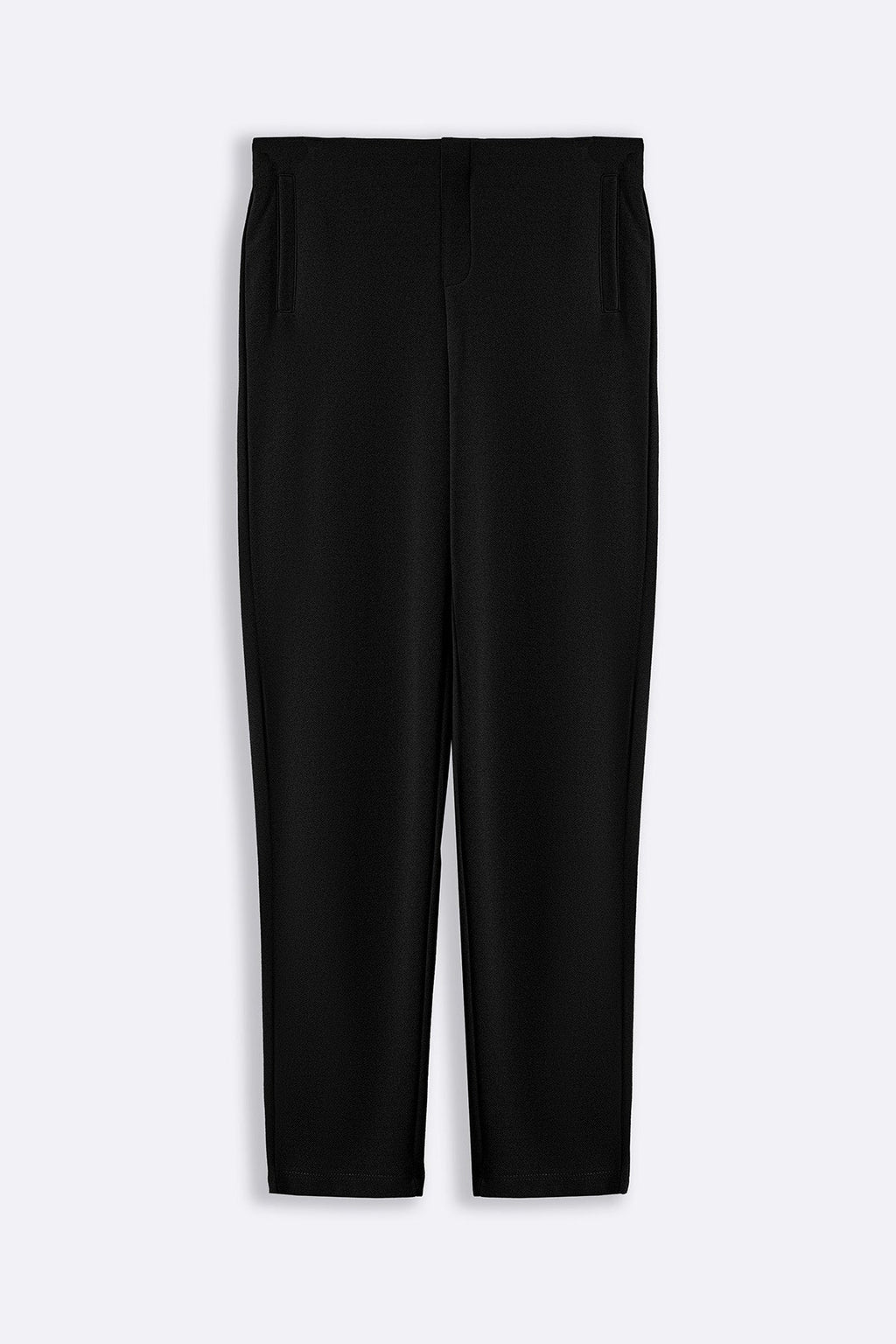BLACK STRETCHY TAPERED PANTS